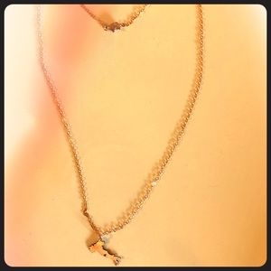 Rose gold Italy pennant with heart over Rome